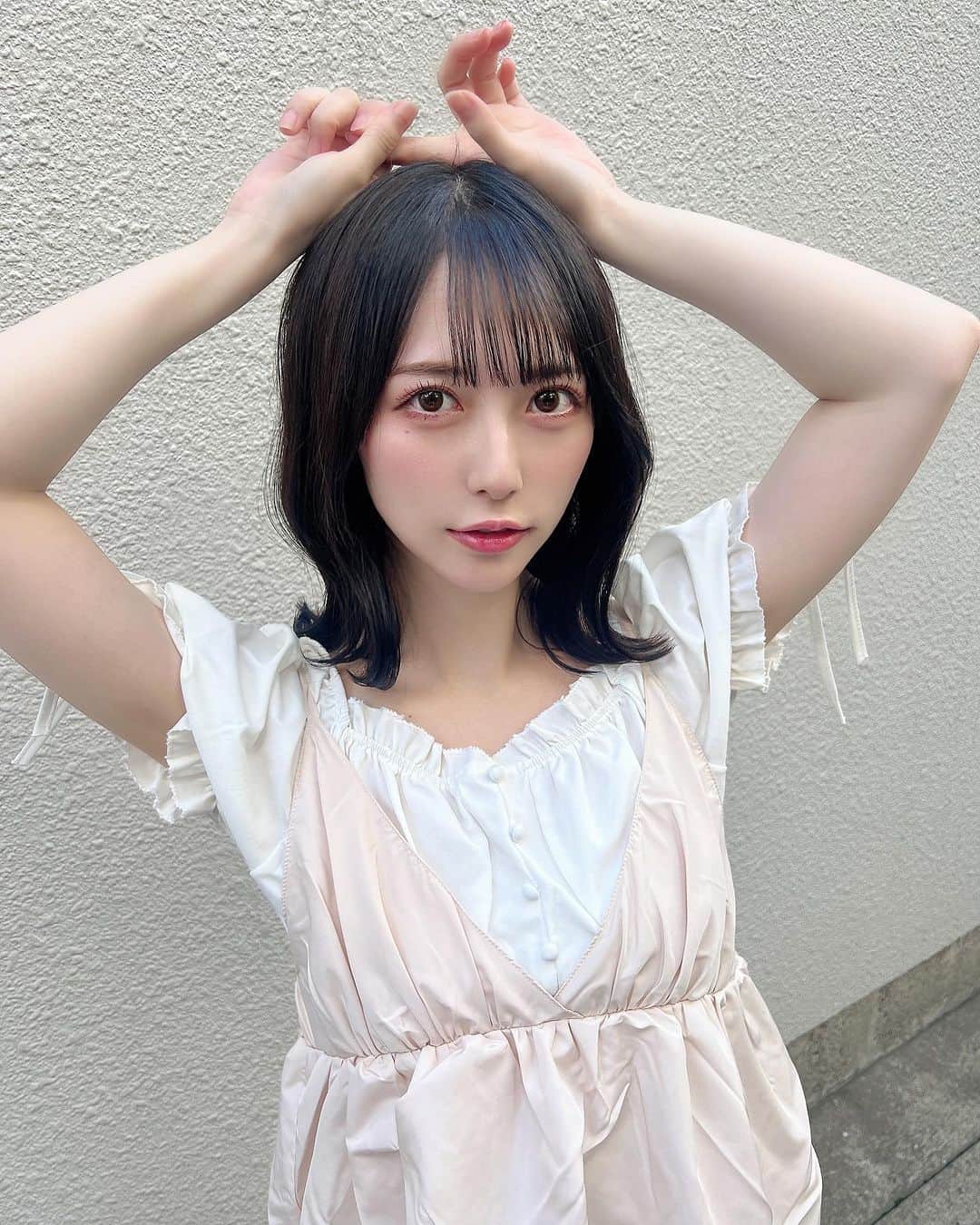 保科凜のインスタグラム：「ずっとりんのことみててよーーー  ・ ・   #idol  #japaneseidol  #jamscollection  #selfie  #like  #followme  #fashion  #hairarrange  #instagram   #アイドル #ジャムズ #保科凜 #アイドルヘア  #ミディアムヘアアレンジ」