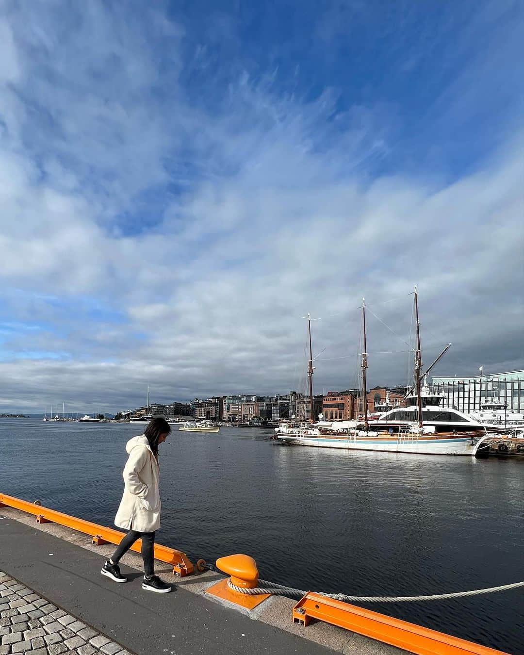 竹内智香さんのインスタグラム写真 - (竹内智香Instagram)「……….. 🇳🇴初ノルウェー遠征🇳🇴 ここ数年の夏遠征は 温暖化の影響で 限られた時間の中で どこの山にするか その選択がとにかく難しい。 そんな中 今あるベストな選択ができた 実りある充実遠征でした🙌🙏🙇🏻 . @hiroshima_gas  @able826_official @higashikawa.insta  #竹村コーポレーション #広島電鉄 #フジキカイ #RICHARDMILLE @richardmille  @nisekovillage @pictureorganicclothing  @picture_ogc_japan #ACTGEAR @mazda_jp @underarmourjp @bmz_inc @girosnow_japan  @fullmarks_official @globalwifi_official @swixsportjapan @rbody_official @blackpearl_snowboardjp @and_tomoka @yukomanso @fissnowboard @saj.snowjapan @bonbori_yaki29 @andon_higashikawa @nextend_official  #snowboard #alpine #スノーボードアルペン #室内スキー場 #Norway #ノルウェー @snooslo #snø #人生 #oslo #オスロ」9月9日 21時04分 - tomoka_takeuchi