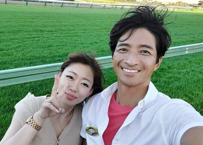 柴田幸子さんのインスタグラム写真 - (柴田幸子Instagram)「AWAKEコンビ🐎🌱  すみません、、カップル写真みたくなりました🤣  でもよく見てください、、、  傾いてるのは完全に柴田のみです。笑 （若干仰け反りぎみのアーリー）  そーいうことです安心してください🤣🤣🤣☝🏻  半年に一度くらい謎の不仲説出るので（笑） 一応上げときますね！😏👍🏻 ・ ・」9月9日 21時25分 - shibata_sachiko