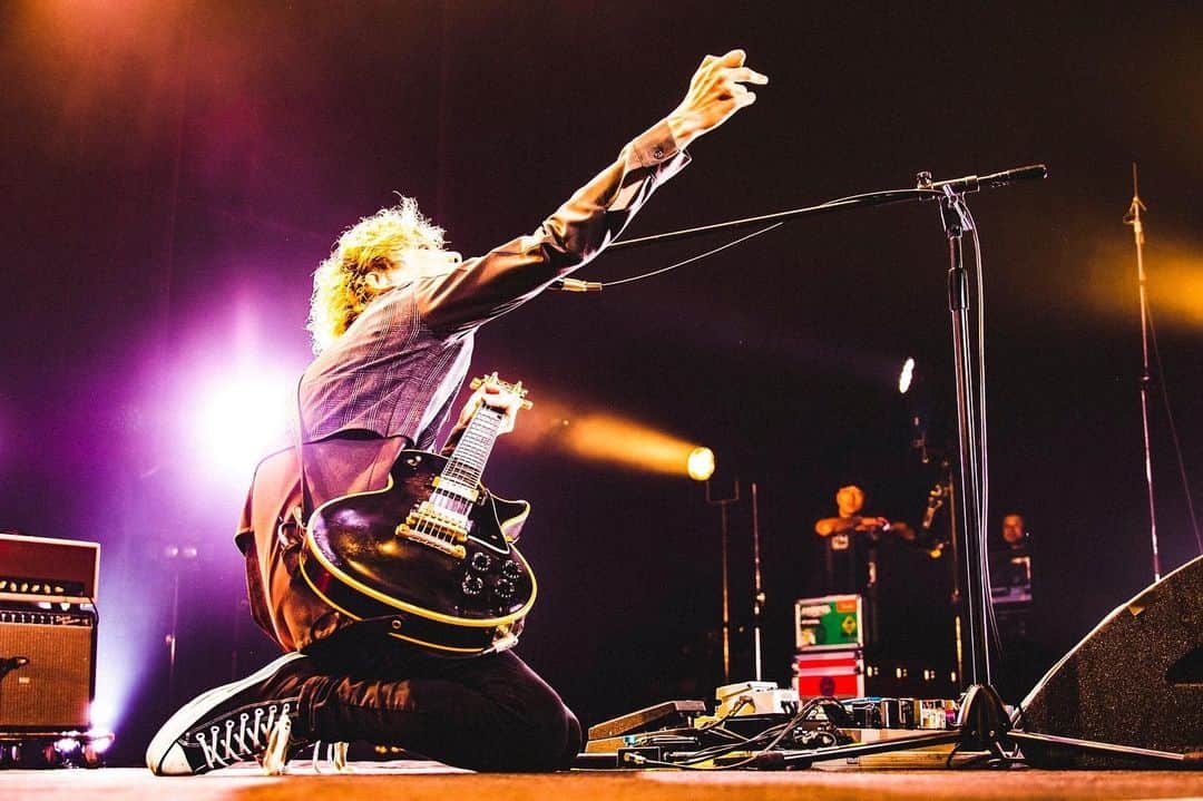柳沢亮太のインスタグラム：「2023.09.09 日本特殊陶業市民会館フォレストホール ″#TheBONEZ Presents-LIVE TONIGHT-″ w）The BONEZ #SUPERBEAVER #写殺 @cazrowaoki」
