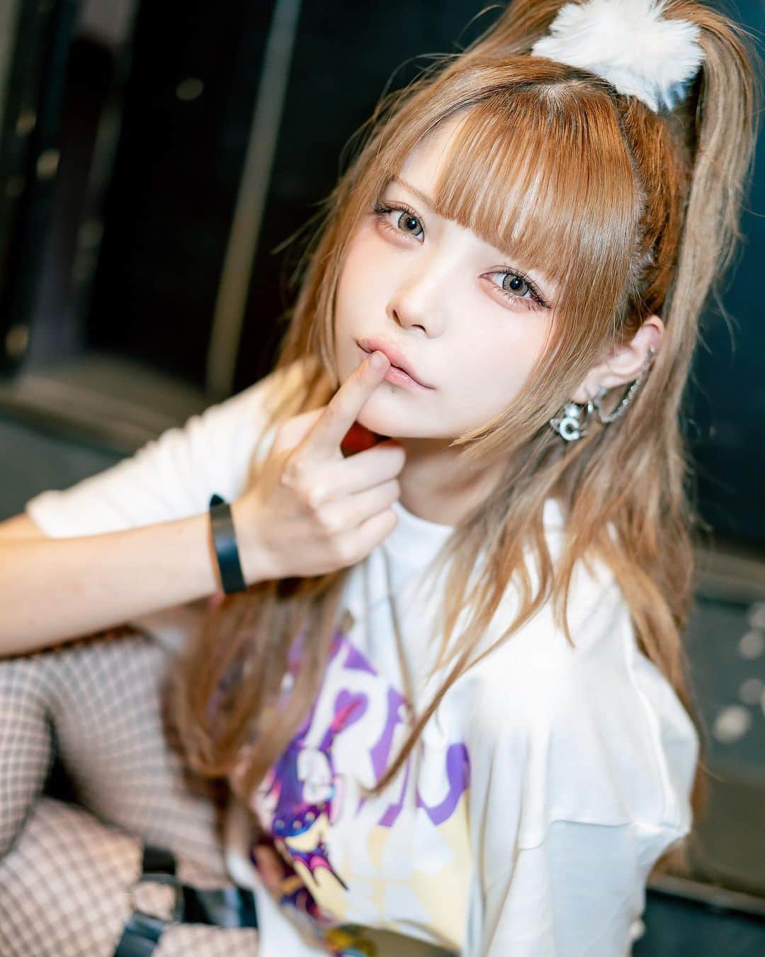 のインスタグラム：「子供の時好きだったギャルになってみた✌️」