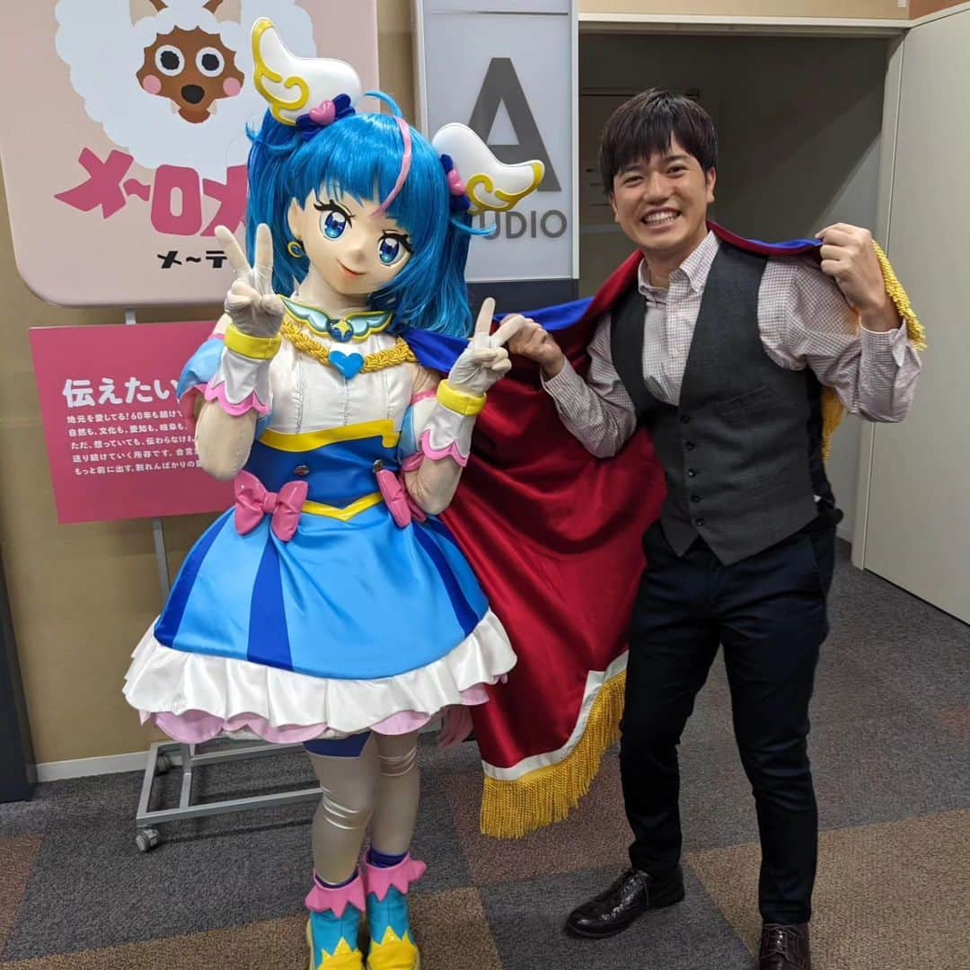 島貫凌さんのインスタグラム写真 - (島貫凌Instagram)「映画 #プリキュアオールスターズF から #ひろがるスカイプリキュア の#キュアスカイ が来てくれました〜！！ 個人的にキュアスカイのマントがカッコよくてお気に入りなので、写真を……と思ったら！！！////// ありがとう！キュアスカイ！！ 映画は来週金曜日公開です！ #プリキュア #ひろプリ  #プリキュアオールスターズ  #ソラハレワタール  #メーテレ#アナウンサー#島貫凌」9月9日 22時04分 - ryo_shimanuki_nbn_