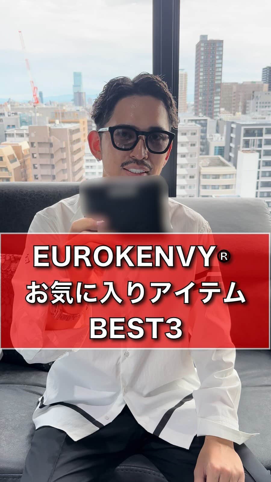 ken_navyのインスタグラム：「3年間今も病気と闘っていて、水は常に持ち歩かないと行けなくて。 そんな悩みから出来たミニトートはお気に入りでほぼ毎日愛用😁  病気もどこかでプラスに変えてファッションを楽しんで生きていく🫶❣️  毎日リール更新！ ファッションのワンポイントアドバイスしてます^ ^ 質問ありましたらコメント欄まで🫶❣️  #メンズファッション #メンズコーデ  #ファッションモデル  #アパレル #デザイナー  #アパレル社長 #オーダースーツ #オーダースーツ大阪 #今日のコーデ #ファッションの悩み #eurokenvy」