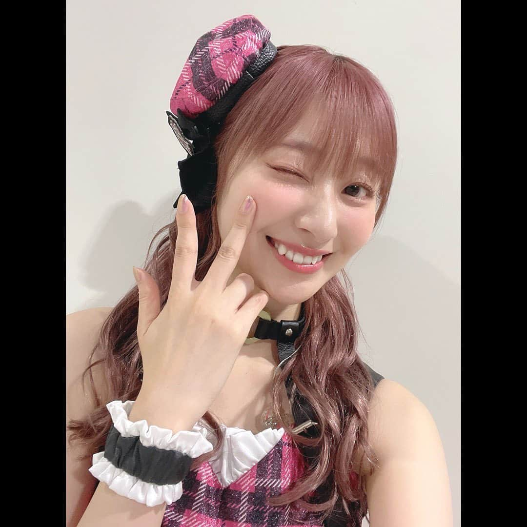 山下七海さんのインスタグラム写真 - (山下七海Instagram)「「THE IDOLM@STER CINDERELLA GIRLS Shout out Live!!!」 DAY1 ⁡ プロデューサーちゃん、今日はパッション溢れさせDAY1を楽しみました！ ステージに立ったり、声援もらったり、キャストのみんなとお話しできる幸せを噛み締めてたよ！！ ⁡ 大槻唯を待ってくださってたプロデューサーちゃんにも感謝しています💛🪽 今日を一緒に迎えてくれてありがとうございました！ ⁡ DAY2も楽しみます✨ ⁡ アンコール衣装は明日載せるね😉~♡ ⁡」9月9日 22時24分 - aishite773