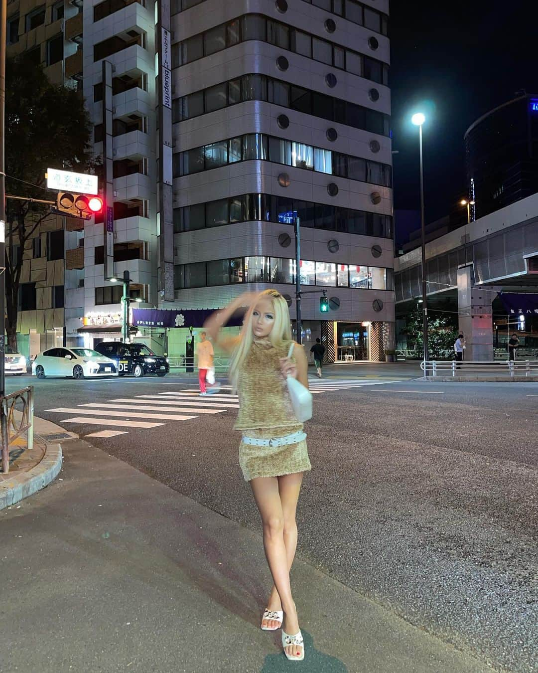 ERIKAさんのインスタグラム写真 - (ERIKAInstagram)「． ． ． ． 90s fashion🤎」9月9日 22時41分 - iametann