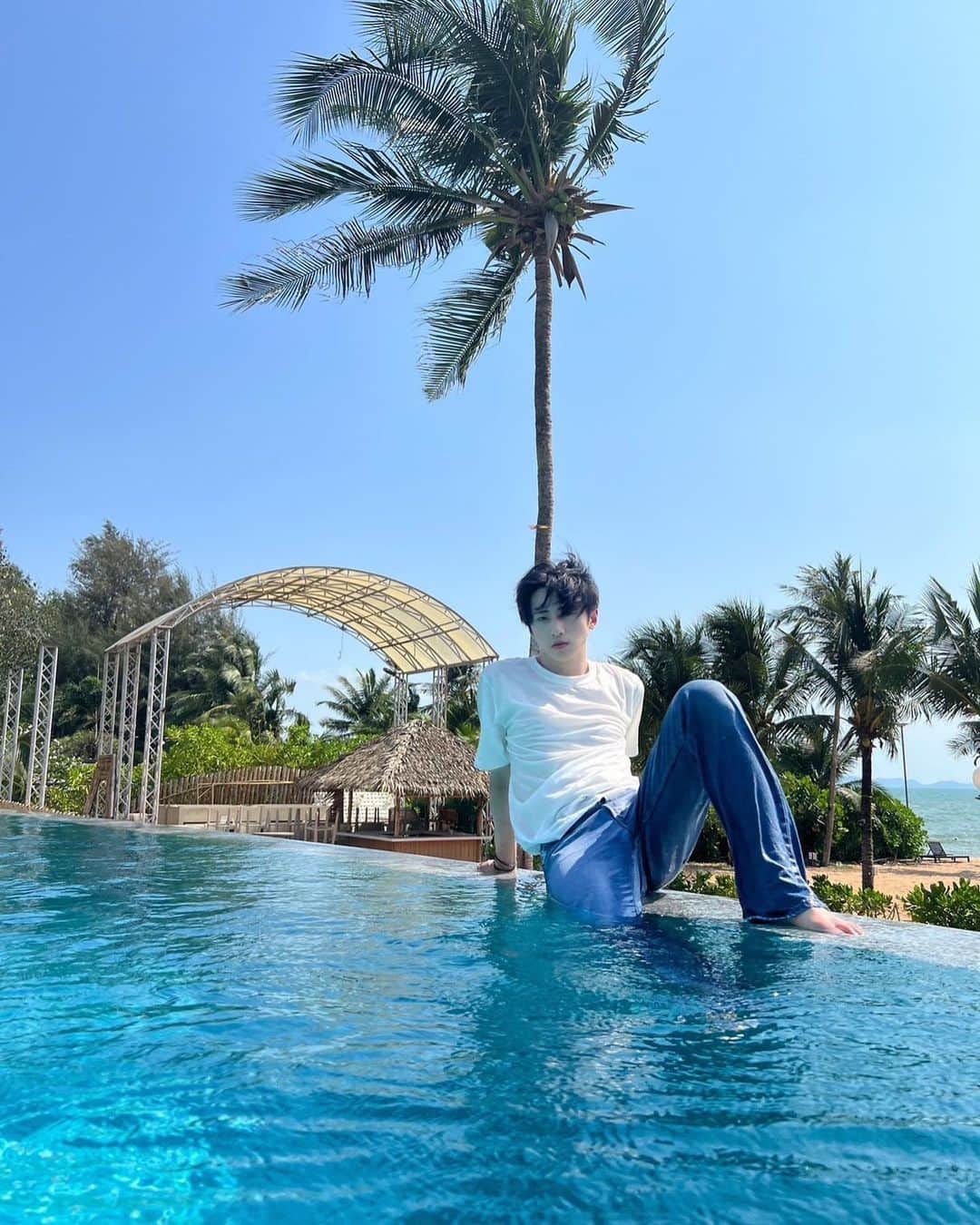 INIさんのインスタグラム写真 - (INIInstagram)「Guess who’s missing the days in Thailand☀️🌴  #INI #許豊凡 #XUFENGFAN #INInstagram」9月9日 23時01分 - official__ini