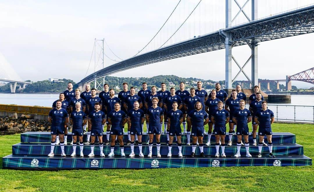 チャーリー・アダムのインスタグラム：「Good luck @scotlandteam  @rugbyworldcup 🏉🏉」