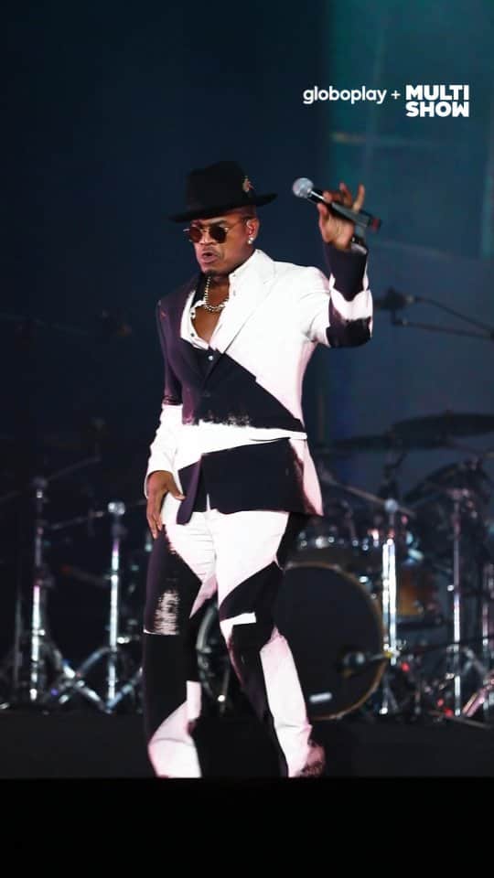 NE-YOのインスタグラム：「#THEONE 🥇 Ainda não superei o espetáculo que foi o show do @neyo 😮‍💨 Qual foi o seu momento favorito? 🎶✨ #TheTown2023NoMultishow #NeYoNoMultishow」