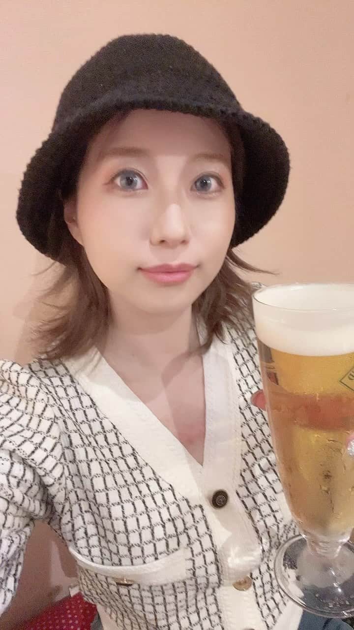 天野麻菜のインスタグラム：「ビール女子。3595」