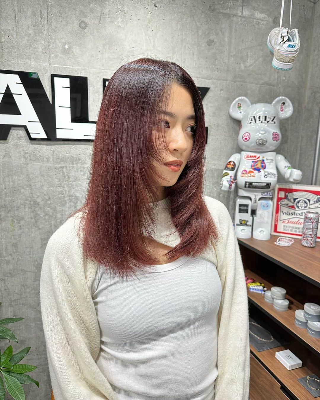 武部柚那のインスタグラム：「もう気分は秋🍂❤️ ちょっとイメチェンしたくてレイヤーいれた🥰 まだまだ髪伸ばすんだっ ✂︎ @shokisuzuki @allz_hair」