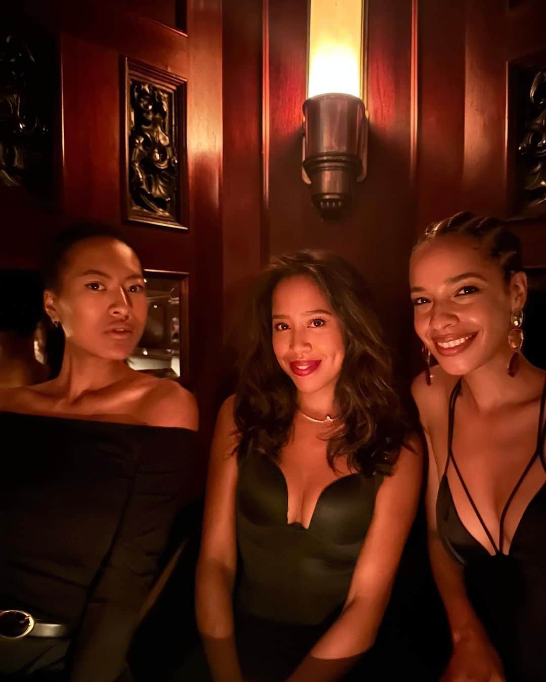 Katini Yamaokaのインスタグラム：「My girls ♥️」