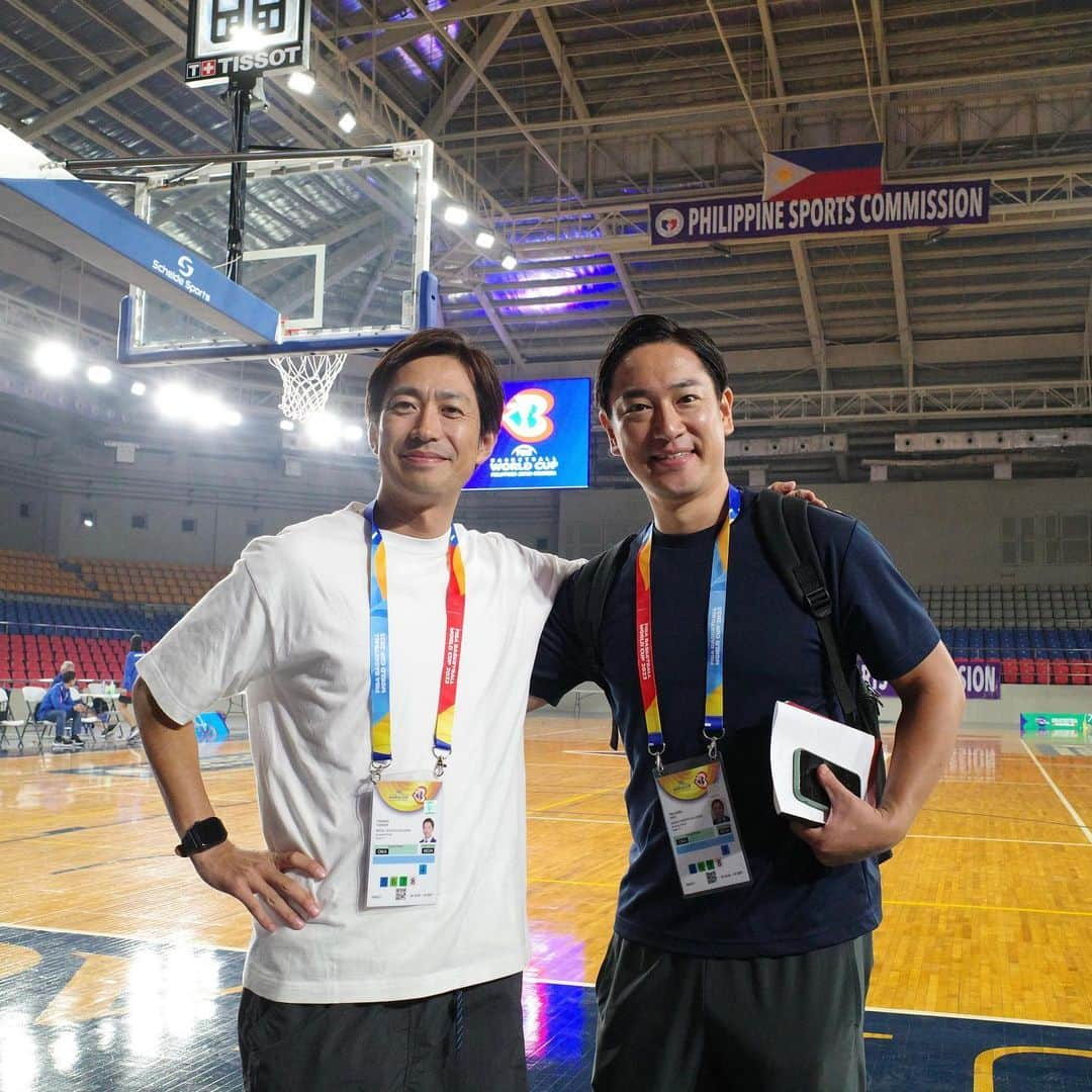 田中毅のインスタグラム：「. 決勝の前日練習の取材終了🏀 義堂もマニラに到着し、 W杯はいよいよ明日が最終日、 3位決定戦と決勝です🔥  #バスケットボール  #ワールドカップ  #フィリピン  #マニラ  #fiba #fibawc」