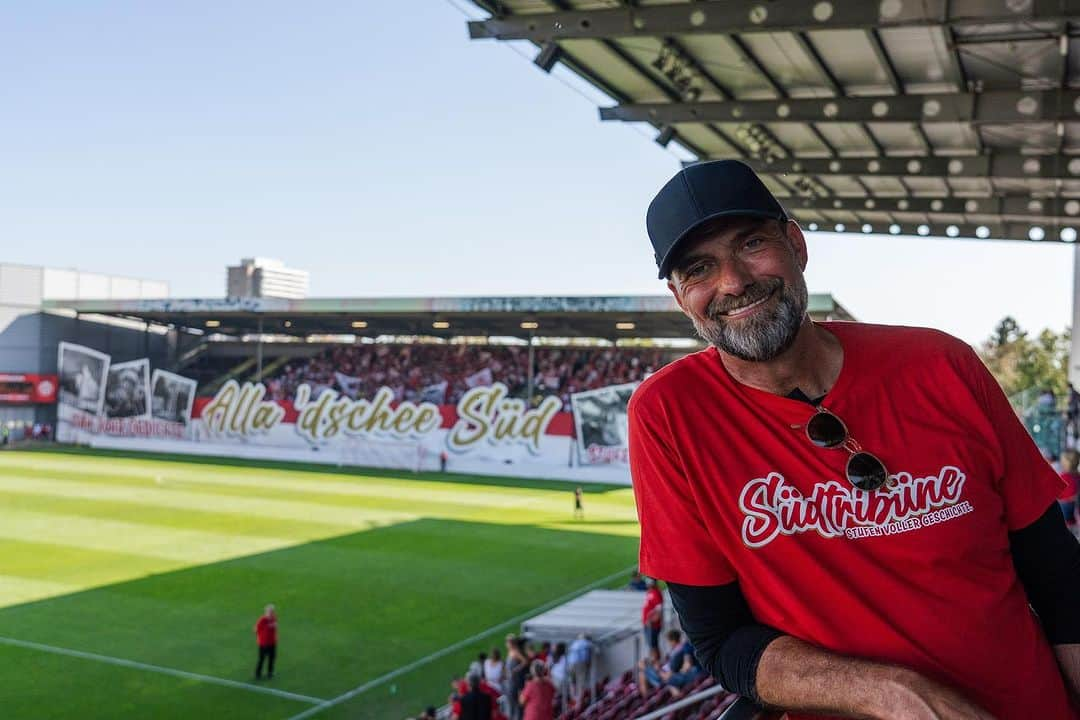 1.FSVマインツ05のインスタグラム：「Hach, es gibt Geschichten, die schreibt auch nur der Fußball.🥰⚽️  #Mainz05 #Kloppo」