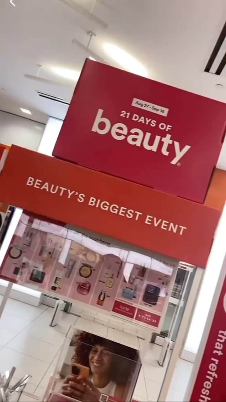 ULTA Beautyのインスタグラム：「It’s true. Our dreams involve 50% off plus aisles and aisles of beauty products 💭🛍️ #ultabeauty #21DaysofBeauty」