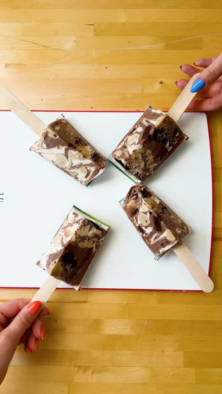 Ben & Jerry'sのインスタグラム：「You never know when an ice cream pop mood is gonna strike. #benandjerrys #icecreampops #icecreamhack #dessert」