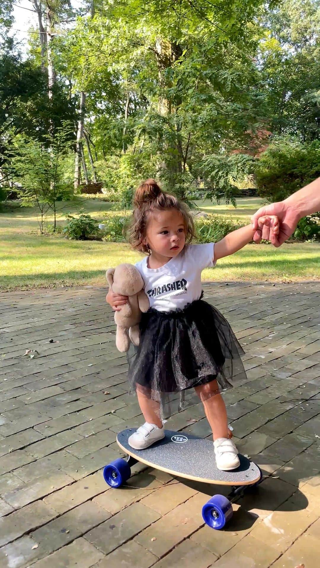 ウェンディー・グエンのインスタグラム：「I have a tendency to save pretty pieces (like that pink ruffle bodysuit and tulle skirt) for special occasions while @gardnercr enjoys them for everyday 🤣 She’s out growing them so fast, so I’m learning to have more fun with her outfits 🥹 Can’t believe she’s almost a year and a half now (17 months). Where did the time go?! 😭」