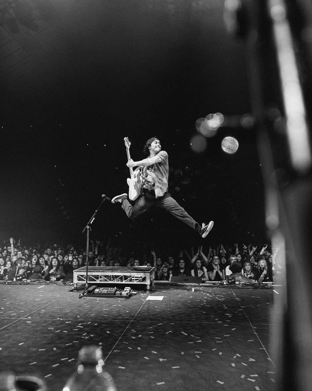 ヴィック・フエンテスさんのインスタグラム写真 - (ヴィック・フエンテスInstagram)「Ready for @blueridgerockfest this weekend   📸 @v.trvn」9月10日 1時24分 - piercethevic