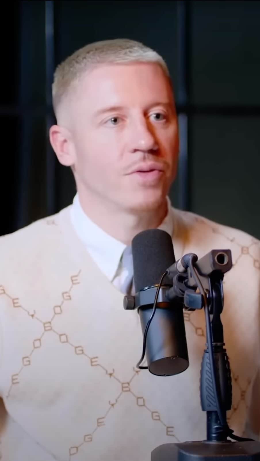 のインスタグラム：「Thank you for sharing @macklemore ❤️ Thoughts?? Comment below & follow @steven for more」