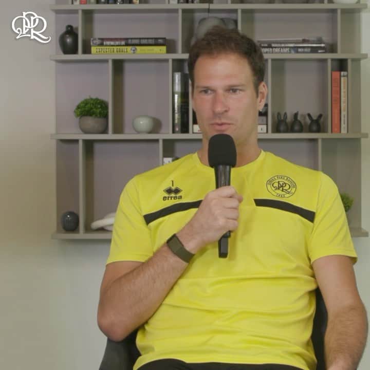 アスミル・ベゴヴィッチのインスタグラム：「Setting standards on and off the pitch 🫡  @asmir1 on 𝗧𝗵𝗲 𝗥𝗮𝗻𝗴𝗲𝗿𝘀 𝗥𝗲𝗽𝗼𝗿𝘁 🧑‍🏫」
