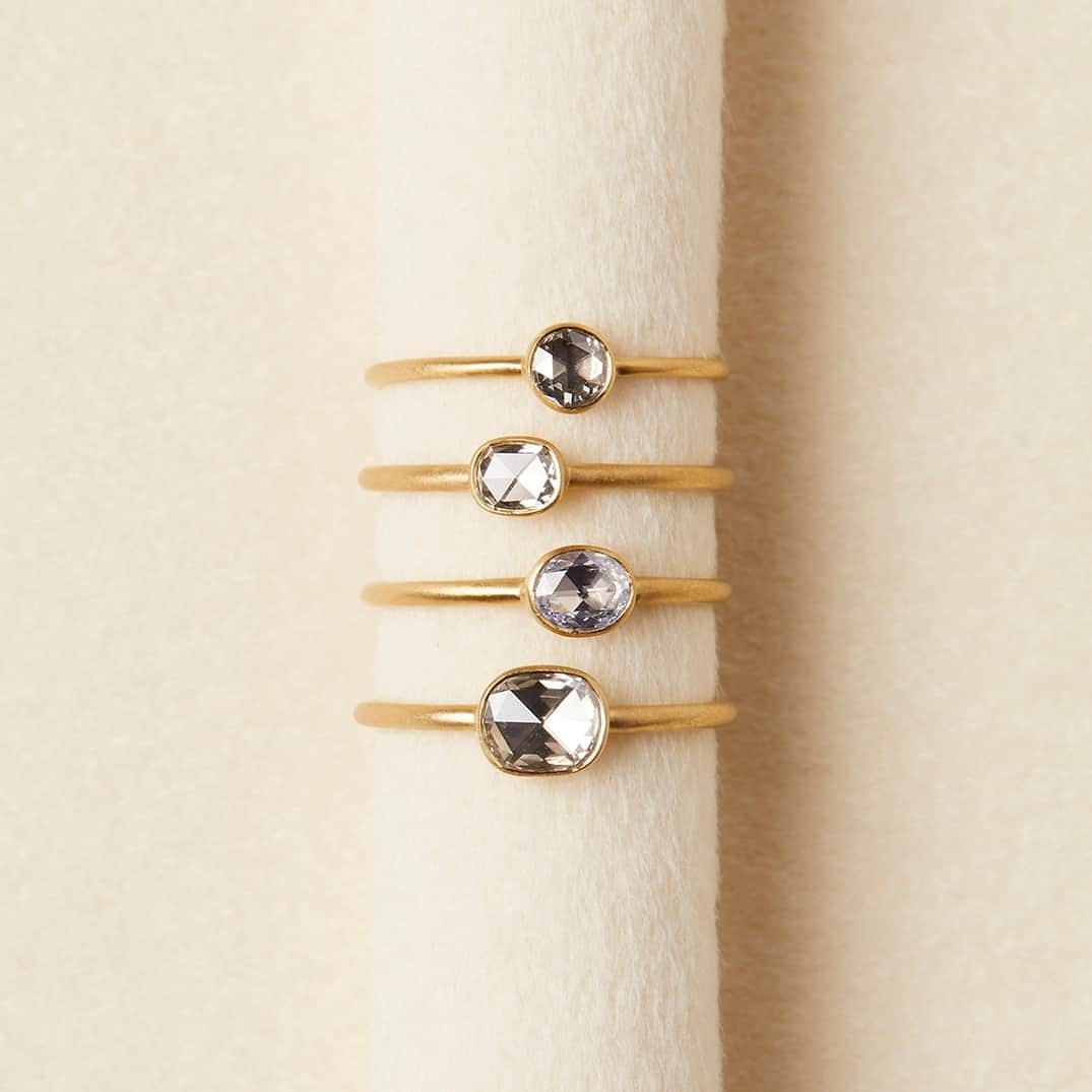 サトミ カワキタのインスタグラム：「One-of-a-Kind rose cut diamonds ✨」