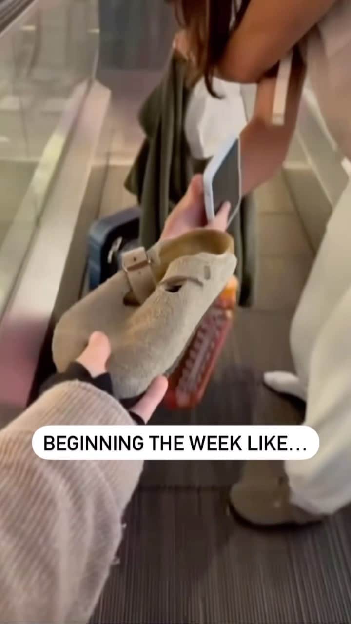 アメリカ運輸保安局のインスタグラム：「Did they just meet-cute?!     Because we love a good Cinderella moment! Speaking of, do you fly frequently? Are your heels so on-again/off-again that your love for them seems so… complicated? Then it’s time for shoe to consider enrolling in TSA PreCheck®!   No fancy footwork required. Just apply, enroll and enjoy all the benefits. You’ll keep your liquids and laptop in your carry-on, and most shoes in sport mode. And in no time, you’ll slide to the left and cha cha through a real smooth screening process. Even your kidz can bop along and follow in your one-two step. Children 12 and under may accompany an enrolled parent or guardian, and those 17 and under with the TSA PreCheck indicator on their boarding pass can jump in too.   You have the power to choose any of our TSA PreCheck options to get loose (and low) based on the Enrollment Providers cost, location and additional benefits.   Need more? Griddy over to our link in bio to lean and rock with the details.   #AirportFun #TravelShoes #LostShoe #AirportLife    Video By: @emdietzer_」