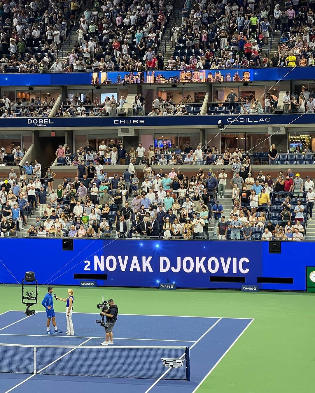 ベラミー・ヤングさんのインスタグラム写真 - (ベラミー・ヤングInstagram)「OH MY STARS! Y'all, we had the MOST FUN at the @usopen the last couple of days. I love this family of folks with everything in me, so it made it extra special to get to be there with them (thank you, Shonda!) - & WOW did we witness some INCREDIBLE #tennis. 😲 (that Sinner/Zverev match last night was unforgettable🤯 as was the privilege of getting to watch Mr. @carlitosalcarazz play in-person: on top of the prowess, what sheer joy 🤩💗) Hope each of you had an amazing (+long!) weekend too. Sending you so much love! #USOpen #NYC @usta #USTA WOWOWOW #ScandalFamForever 🎾🔥🥰🥂❤️🎉」9月6日 7時18分 - bellamyyoung