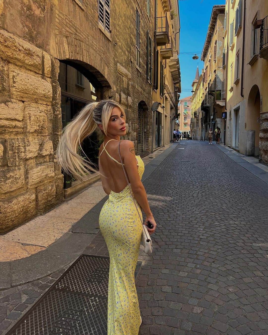 SHEINのインスタグラム：「Embark on adventures in style that embraces your wanderlust 💃✨ @orianagonzalezmarzoli  🔎 18112988  #SHEIN #SHEINforAll #SHEINstyle #fashion #chic」