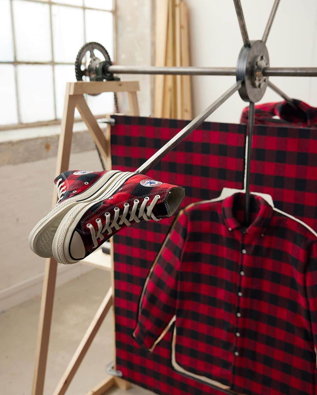 converseのインスタグラム：「Our iconic Chuck 70 silhouette 🤝 pre-loved flannel shirts sourced by @beyondretro #CreateNext  Shop the limited-edition Converse Upcycled Flannel Chuck 70 today on Converse.com.」