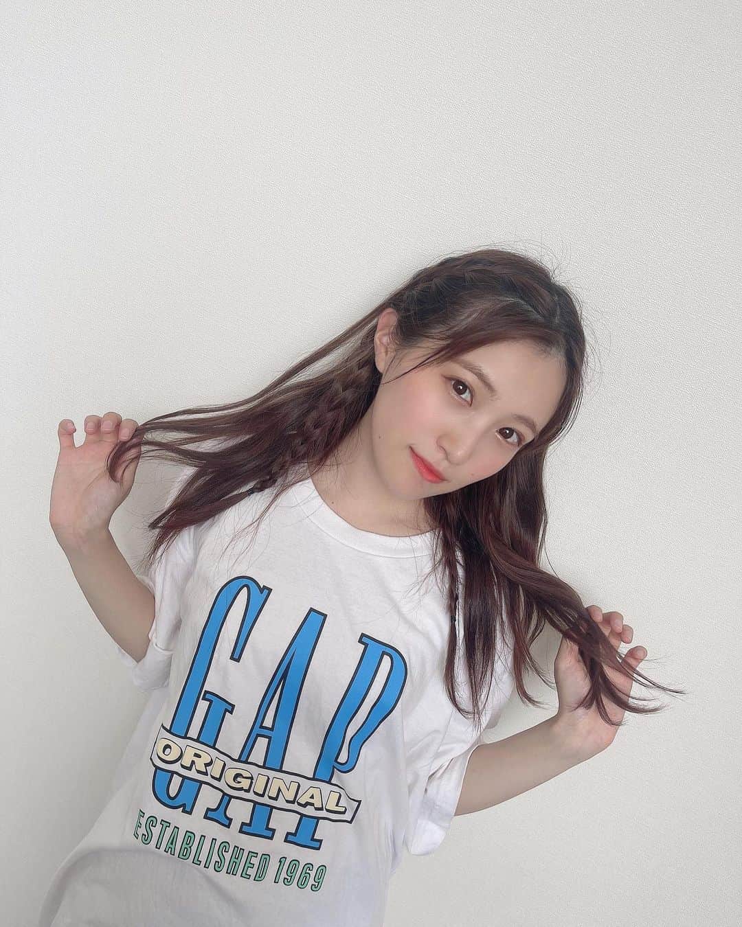 坂本 愛玲菜のインスタグラム：「今日もおつかれー🌙さまです 私は最近秋LIVEのリハの毎日 明日も頑張ります デコ〜✨」