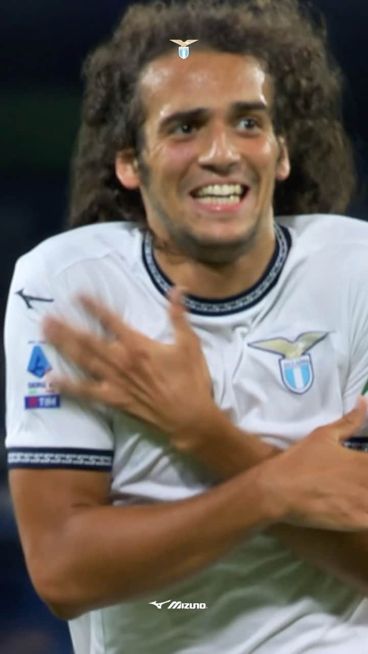 SSラツィオのインスタグラム：「😉  Una bella faccia tosta!  #AvantiLazio 🦅」