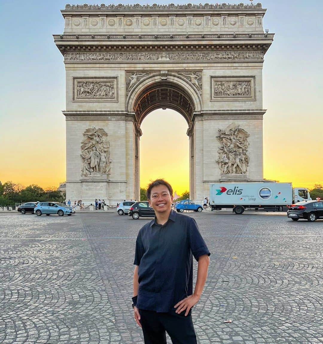 角森脩平さんのインスタグラム写真 - (角森脩平Instagram)「. 僕のアナザースカイ的な🤗 海外いる時以外は休みなし‼︎ #パリ#観光スポット#フランス #凱旋門 @」9月5日 23時05分 - kadomori570731