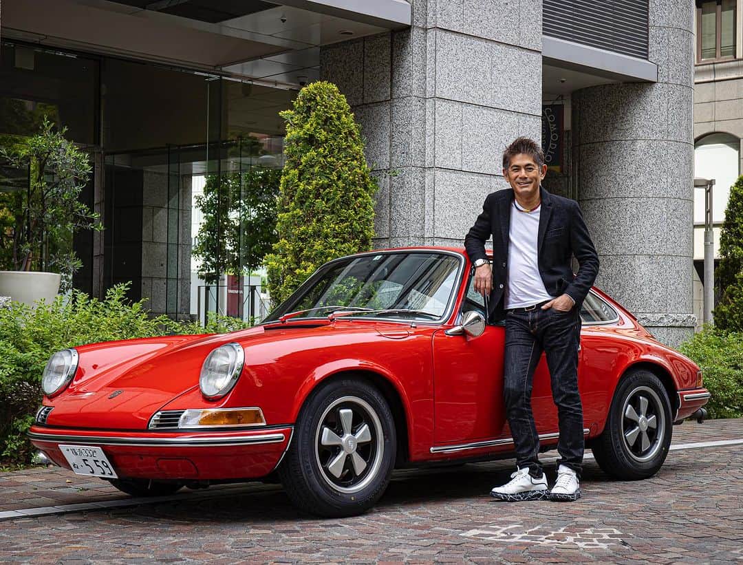 織戸学のインスタグラム：「narrow Porsche  匠の職人さんに ミッションオーバーホールや carburetorオーバーホール やその他気になるところ細かな諸々  しばらく乗って無いけど、順調に仕上がってる  のんびりとdriveしたいね  楽しみ  そして narrowで 何かやろうと、 将来の楽しみがまた増えたぜ〜  #maxorido」