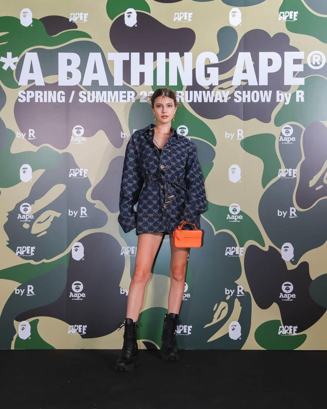 ア ベイシング エイプのインスタグラム：「Celebrating BAPE®'s 30th Anniversary with guests gathered at the first-ever runway show in Japan,　A BATHING APE® SPRING/SUMMER 2024 RUNWAY SHOW by R    @maggymoon @yukachocomoo @ami_onuki @annababychan__ @yurinoxx @nikahigashionna @ardkano @je_suis_manon2 @sunny_only1 @keinarosario @moraresukiara @jinnosukekashimura @_itsuki_h_ @jordannamaia @mtokine   @bape_japan @rakutenfashion   @rakutenfashion_byr @rakuten_fashion_men   @rakutenfwt    #bape #abathingape #bape30   #RakutenFashion #RakutenbyR #RakutenFWT」