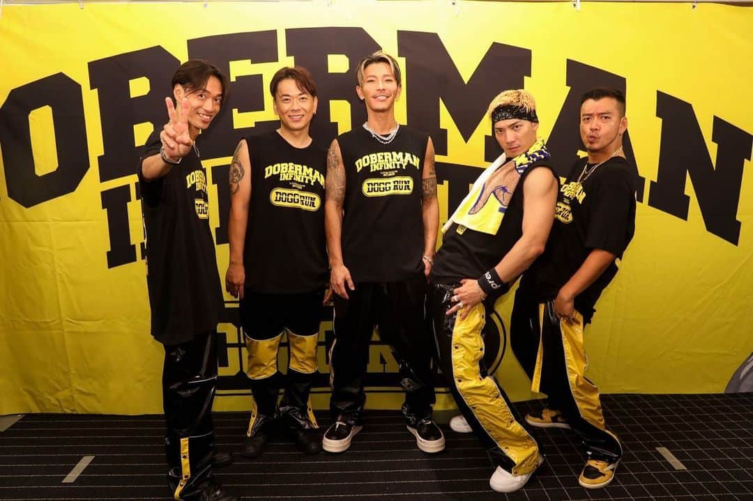GSのインスタグラム：「2023.9.5 🎤  DOBERMAN INFINITY LIVE TOUR 2023  ''DOGG RUN"  2ヵ所目　Zepp Osaka Bayside  Next stop is Tokyo.  #dobermaninfinity  #doggrun  #d6」
