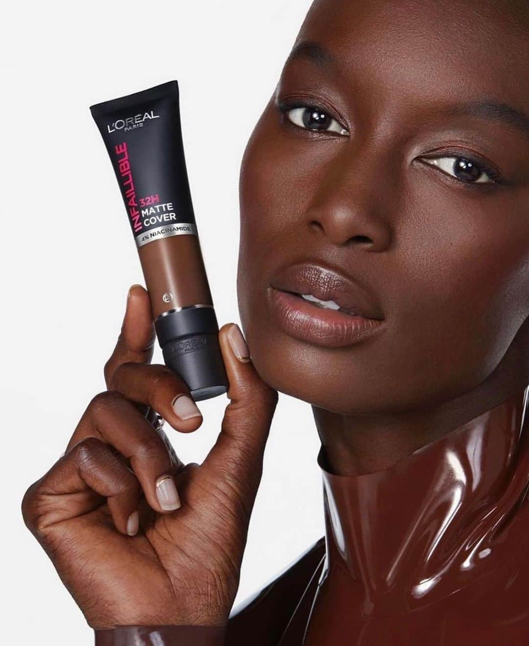 ValGarlandのインスタグラム：「Marvellously Mattastic ✔️✔️✔️ The fabulous @mameanta_wade wearing @lorealparis Infallible 32h Matte Cover.   Makeup by @thevalgarland executed by @alexandraleforestier_makeup   #ForBeautyWithoutAnimalTesting #LOrealParis #LOrealMakeUp #InfaillibleMatteCover #MatteCover #HighCoverage #Foundation #MatteFinish #worthit #valgarland」