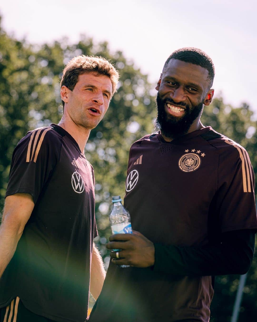 サッカー ドイツ代表チームさんのインスタグラム写真 - (サッカー ドイツ代表チームInstagram)「Favorite smiles? 😊  #dfbteam 📸 DFB/Philipp Reinhard」9月5日 23時53分 - dfb_team