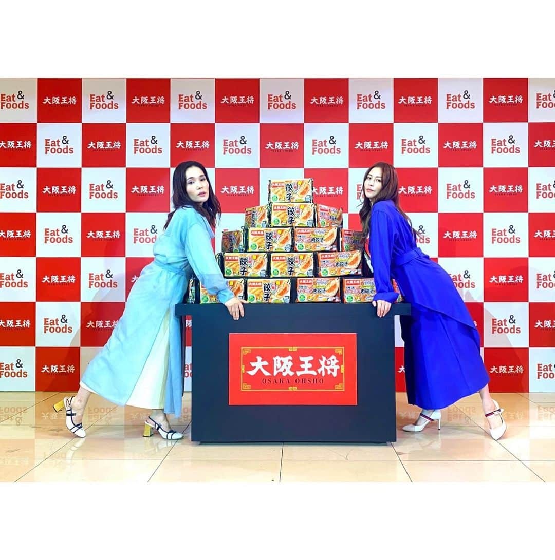 香里奈さんのインスタグラム写真 - (香里奈Instagram)「#大阪王将 #新CM #発表会 #20230905 special guest: #平野ノラ #バブリー #しもしも #📞 #🤙 #💃 #✨  ----- #🥟 #羽根つき餃子  #イートアンドフーズ #仲田社長 #新CMは明日から！ #20230906〜 #香里奈 #karina」9月5日 23時55分 - karina_official_221