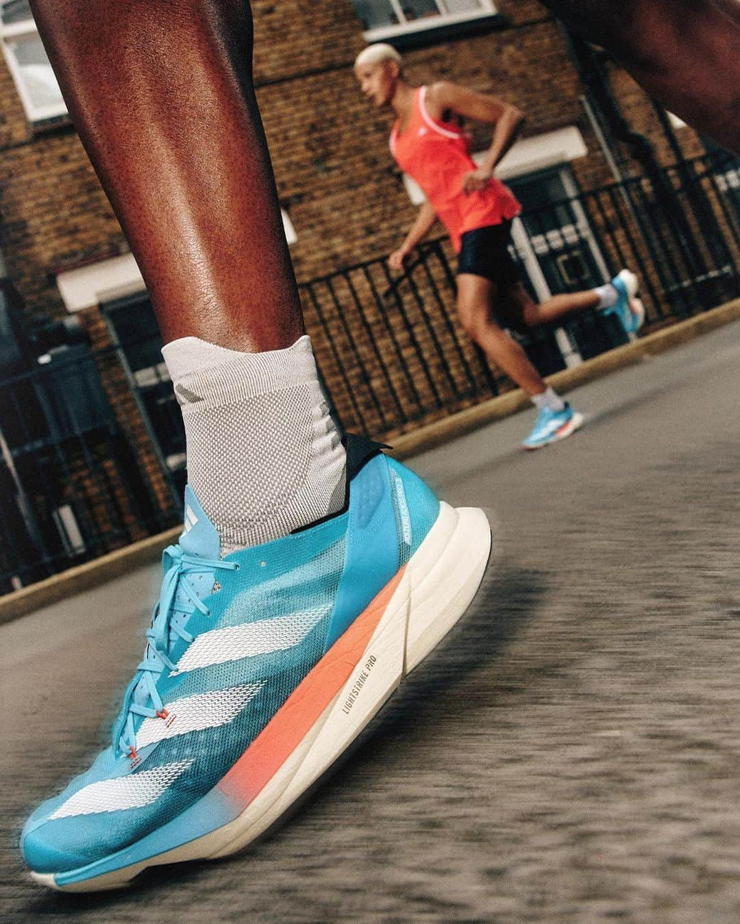 adidas Runningさんのインスタグラム写真 - (adidas RunningInstagram)「The winners’ shoe is coming back – fresh vibes only. 💦​  ​In 2022, most major marathons were won in #Adizero…  and the Adios Pro 3 was king.​  ​Whether you’re going for a new personal best or breaking a world record, this is the shoe built for new levels. Available September 15 via adidas.com. ​」9月6日 0時00分 - adidasrunning