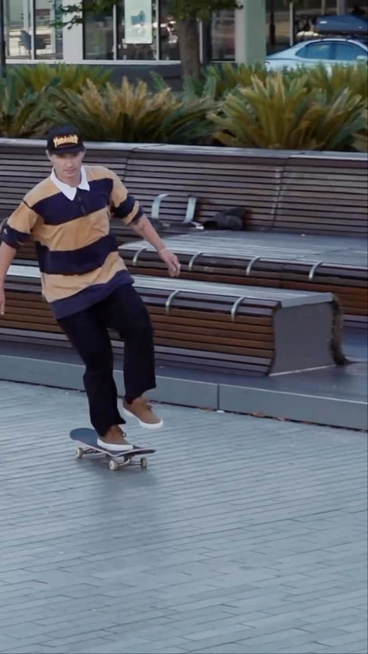 シェーン・オニールのインスタグラム：「Nollie backside flip 🔊🇦🇺  Filmed by @chris_middlebrook」