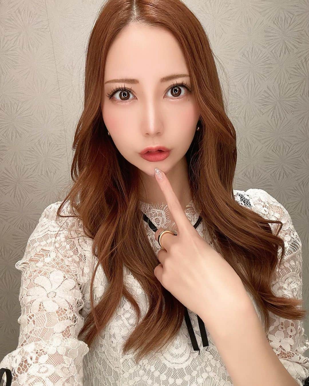 真野ゆりあのインスタグラム：「. ゆる巻きかわちぃ🫶💕 . . #キャバ嬢  #ノンアルキャバ嬢  #六本木 #元セクシー女優  #フォロワー増やしたい  #コメント大歓迎  #youtuber #followme  #instagood  #tagsforlikes #japanesegirl」