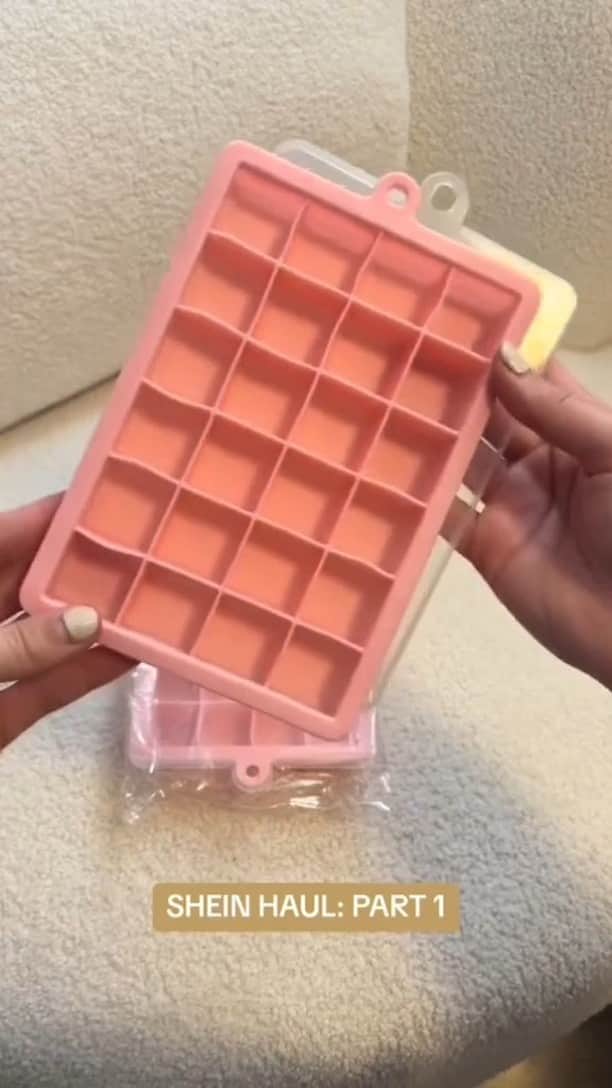 SHEINのインスタグラム：「A haul so huge it needs a Part 2!! 📦🤯 Those ❤-shaped cubes are EVERYTHING 😍 Which ice trays would help you keep your chill? 👇 @mykballantyne  🔗:https://shein.shop/6c4g3xh  #SHEIN #SHEINforAll #SHEINstyle #fashion #chic #saveinstyle」