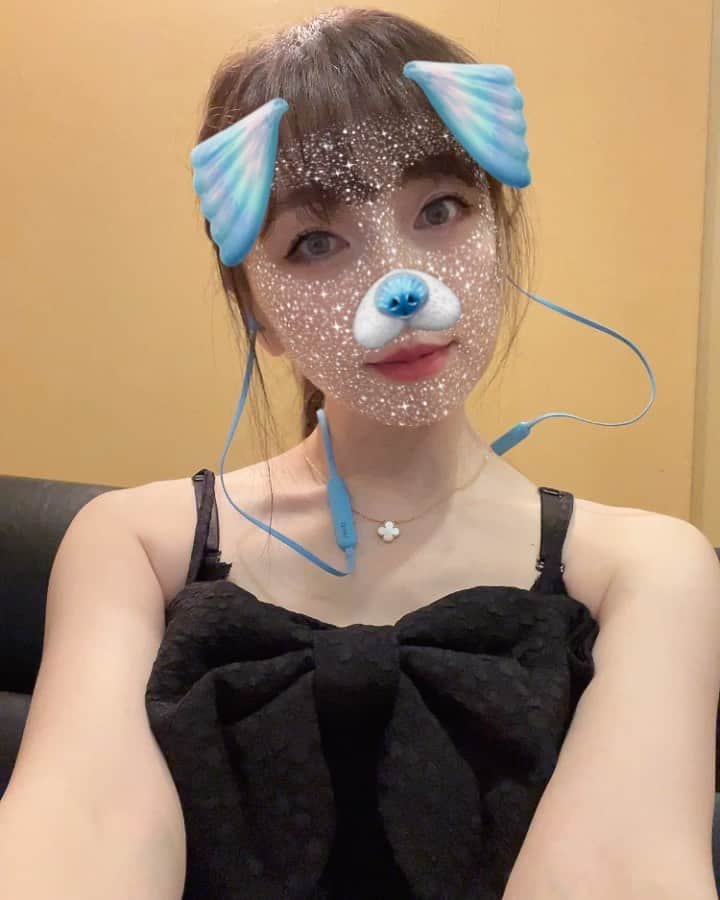 のインスタグラム：「🍨🍦🤍  夏のお洋服そろそろ衣替えかなぁ？？ アイスクリームは一年中すき🤍🤍🤍  ・  @31icecream_japan  #アイスクリーム」