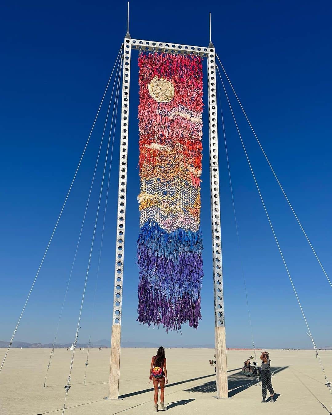 Kaylee Ricciardiのインスタグラム：「The best art & music in the world 🌑🌎🌕」