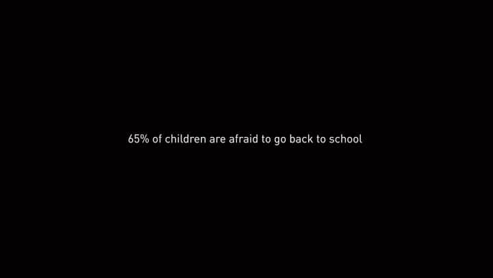 ウィル・ポールターのインスタグラム：「As over 10 million children make the return to school this week, new research from anti-bullying charity The Diana Award @antibullyingpro , reveals 65% of children are scared of going back because they have been bullied. The shocking data comes as half of the children polled said the thought of returning to school makes them anxious, while 33% said it made them want to cry. More than three quarters of young students say they have been bullied at some stage in the past, with 69% suffering from teasing or name calling.  Of the students polled, 42% agree their school is not effective at stopping bullying. It has driven almost half of parents to consider changing schools due to the torment their children suffer. Over a quarter of parents have thought of homeschooling as an alternative and nearly one in five have considered simply not sending them back.  It’s high time we stopped overlooking the issue of bullying and that we recognise the importance of schools being a safe and happy place for young people during their developmental years.  Follow @antibullyingpro to find out more. Become an ambassador and select your school for the antibullying programme   #backtobullying  #backtoschool」