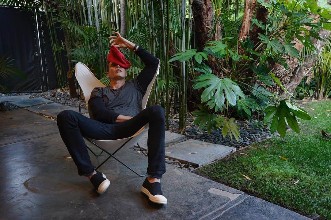 のインスタグラム：「After a long weekend.」