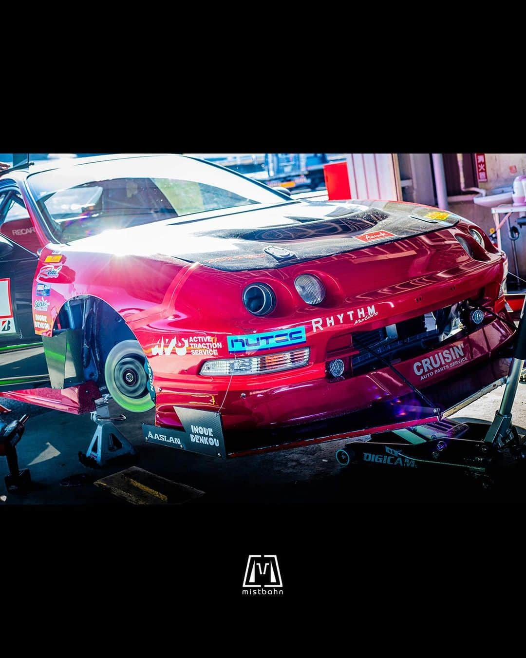 mistbahnさんのインスタグラム写真 - (mistbahnInstagram)「_ ASLAN Honda DC2 Integra _ 🚗: @aslan_inc_japan 📷: @mistbahn _ Shot on Mar-7 2023 🏁 "OTAC (Okayama Time Attack Challenge" Okayama International Circuit _ Congrats for updated record 1'39"146 !!! _ JP) 2023年3月7日、岡山国際サーキットで開催された「OTAC(Okayama Time Attack Challenge)」で撮影。 ベスト更新 1分39秒146、おめでとうございます！ _ #otac #okayamatimeattackchallenge #otac2023 #okayamainternationalcircuit #岡山国際サーキット #aslan #アスラン #aslan_inc_japan #hondaintegra #dc2 #dc2r #dc2integra #dc1 #integra #hondaintegratyper #itr #インテグラ #ホンダインテグラ #acurarsx #rsx #bseries #timeattack #timeattackjapan #rays #te37 #ce28 #trackcarbuild #becauseracecar #advan」9月6日 3時25分 - mistbahn