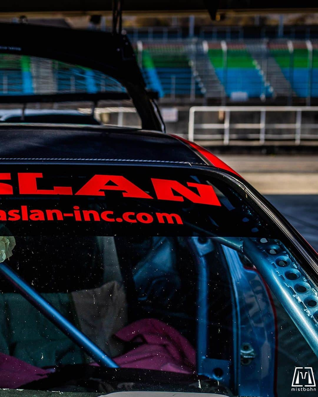 mistbahnさんのインスタグラム写真 - (mistbahnInstagram)「_ ASLAN Honda DC2 Integra _ 🚗: @aslan_inc_japan 📷: @mistbahn _ Shot on Mar-7 2023 🏁 "OTAC (Okayama Time Attack Challenge" Okayama International Circuit _ Congrats for updated record 1'39"146 !!! _ JP) 2023年3月7日、岡山国際サーキットで開催された「OTAC(Okayama Time Attack Challenge)」で撮影。 ベスト更新 1分39秒146、おめでとうございます！ _ #otac #okayamatimeattackchallenge #otac2023 #okayamainternationalcircuit #岡山国際サーキット #aslan #アスラン #aslan_inc_japan #hondaintegra #dc2 #dc2r #dc2integra #dc1 #integra #hondaintegratyper #itr #インテグラ #ホンダインテグラ #acurarsx #rsx #bseries #timeattack #timeattackjapan #rays #te37 #ce28 #trackcarbuild #becauseracecar #advan」9月6日 3時25分 - mistbahn