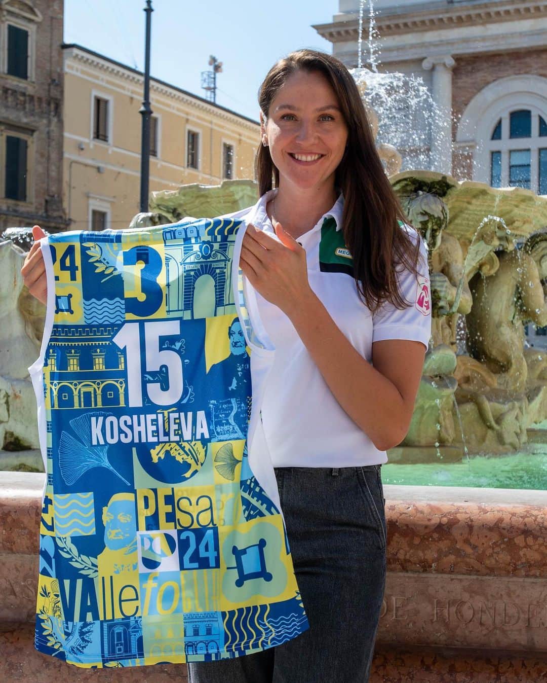 タチアナ・コシェレワさんのインスタグラム写真 (タチアナ・コシェレワInstagram)「La nostra squadra ha