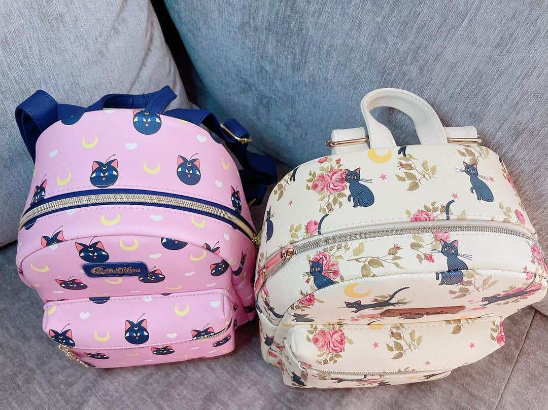 Sailor Moonさんのインスタグラム写真 - (Sailor MoonInstagram)「✨🌙 Trying to decide which Sailor Moon mini backpack to bring to Japan! I’m leaning towards the Luna one! It’s more neutral. 🌙✨  #sailormoon #セーラームーン #backpack」9月6日 3時59分 - sailormoon_sc