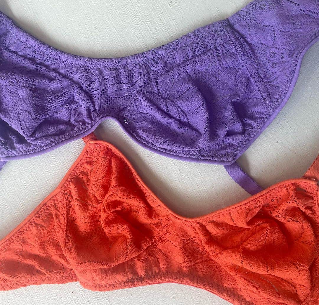 Araksのインスタグラム：「The Tamara in two colors ~ Ambrosia and Rise #ColorByAraks #SlowFashion #EthicallyMade」